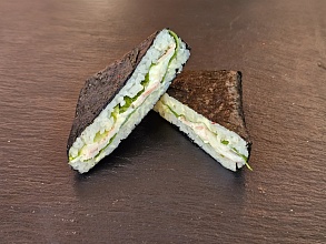 онигири КАНИ