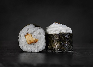 Хосомаки с угрем