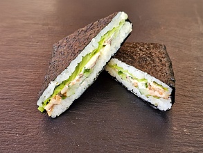 онигири НИКИБИ